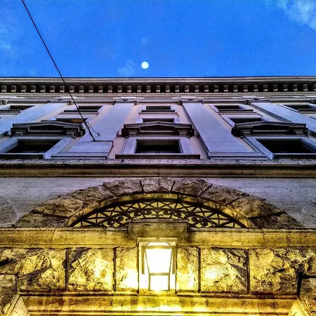 Bed and breakfast Nik 4*